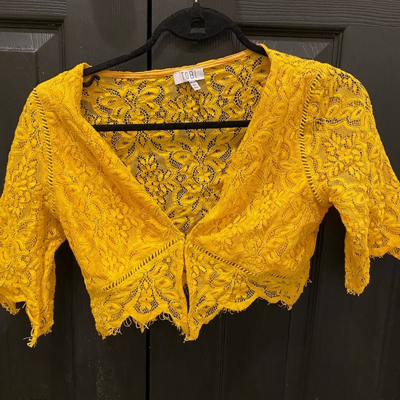 Tops and swimwear - Picture 7 of 16